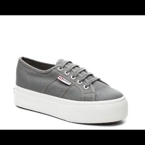 Grey Supergas